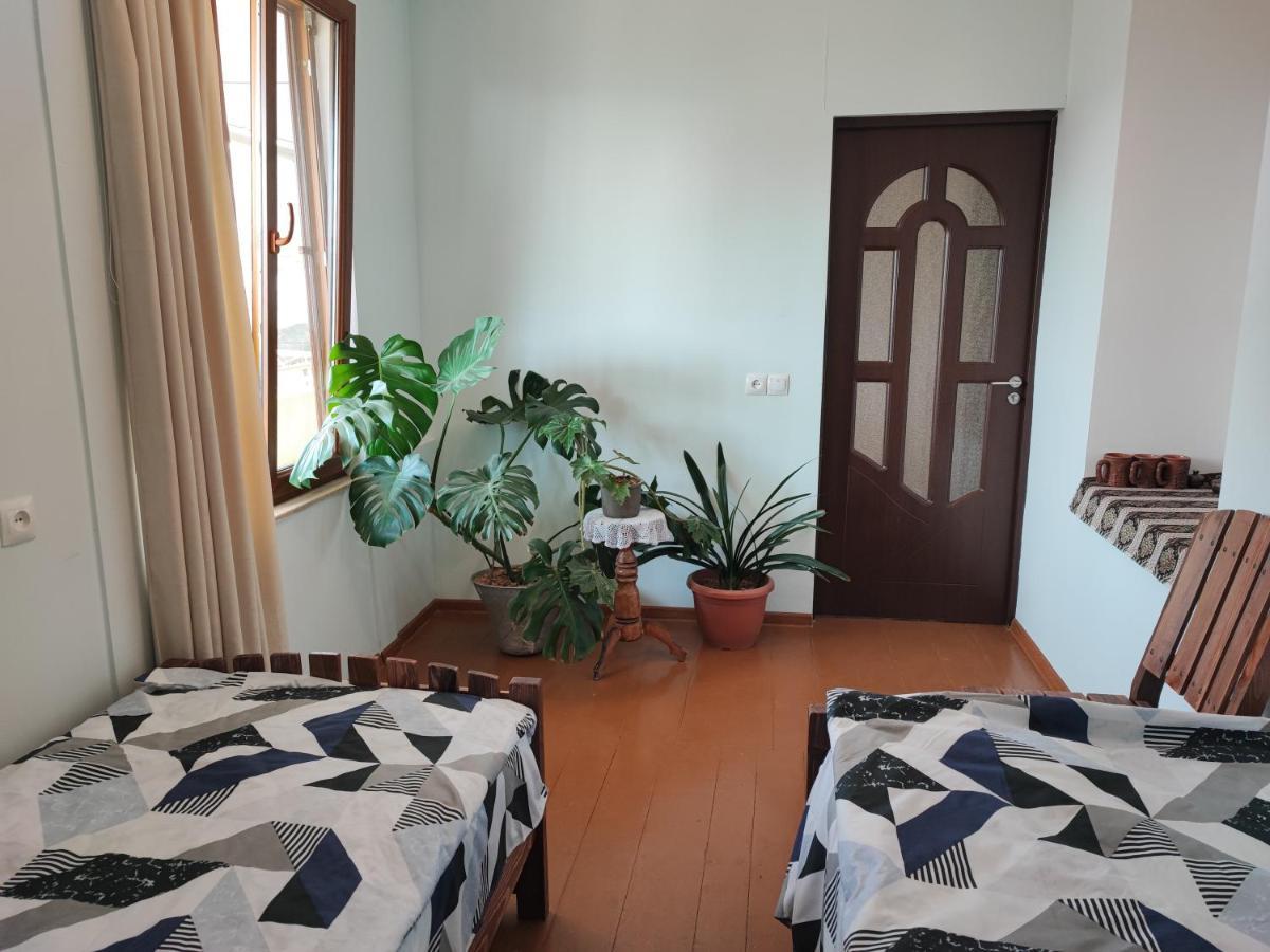 Berdavan Guesthouse Ngoại thất bức ảnh