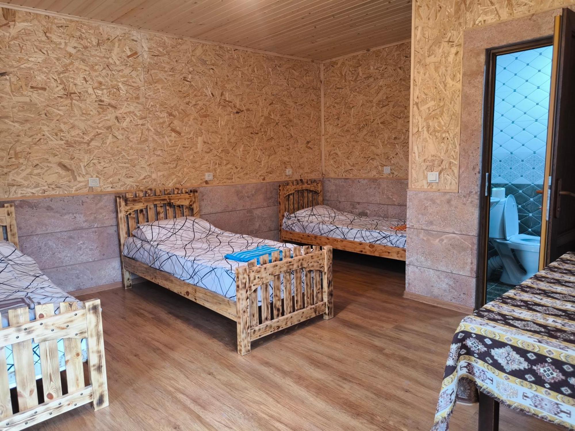 Berdavan Guesthouse Ngoại thất bức ảnh